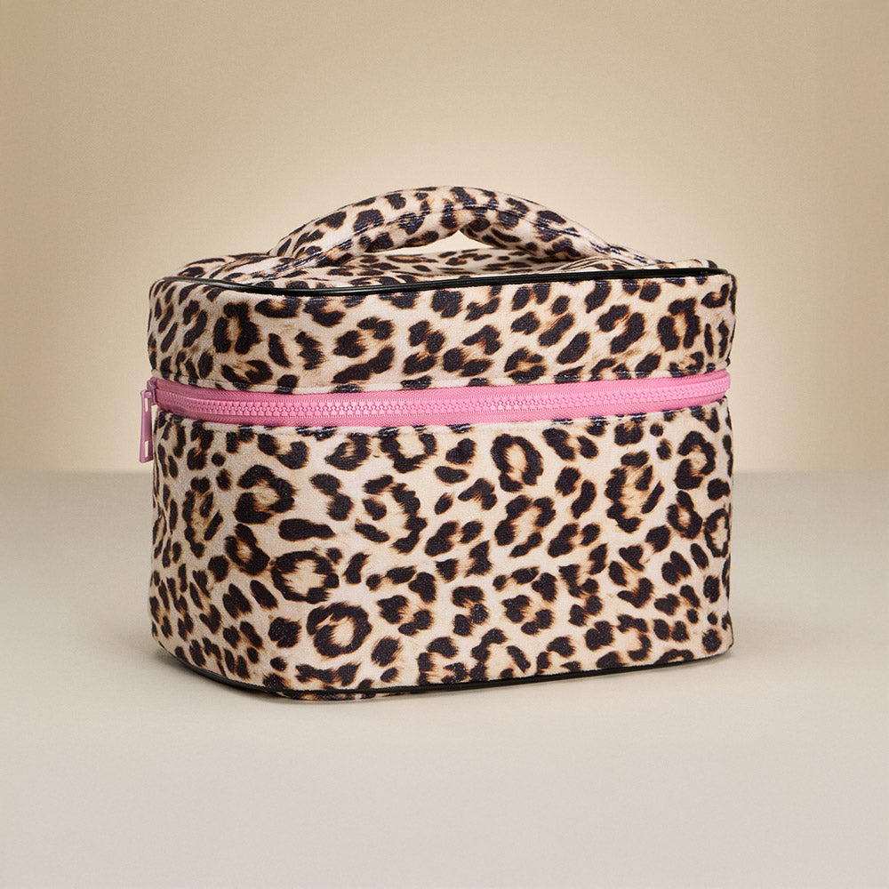 Madeline Love Leopard Leopard Pattern Print Pouch Bag Organizer - Beauty & Cosmetics