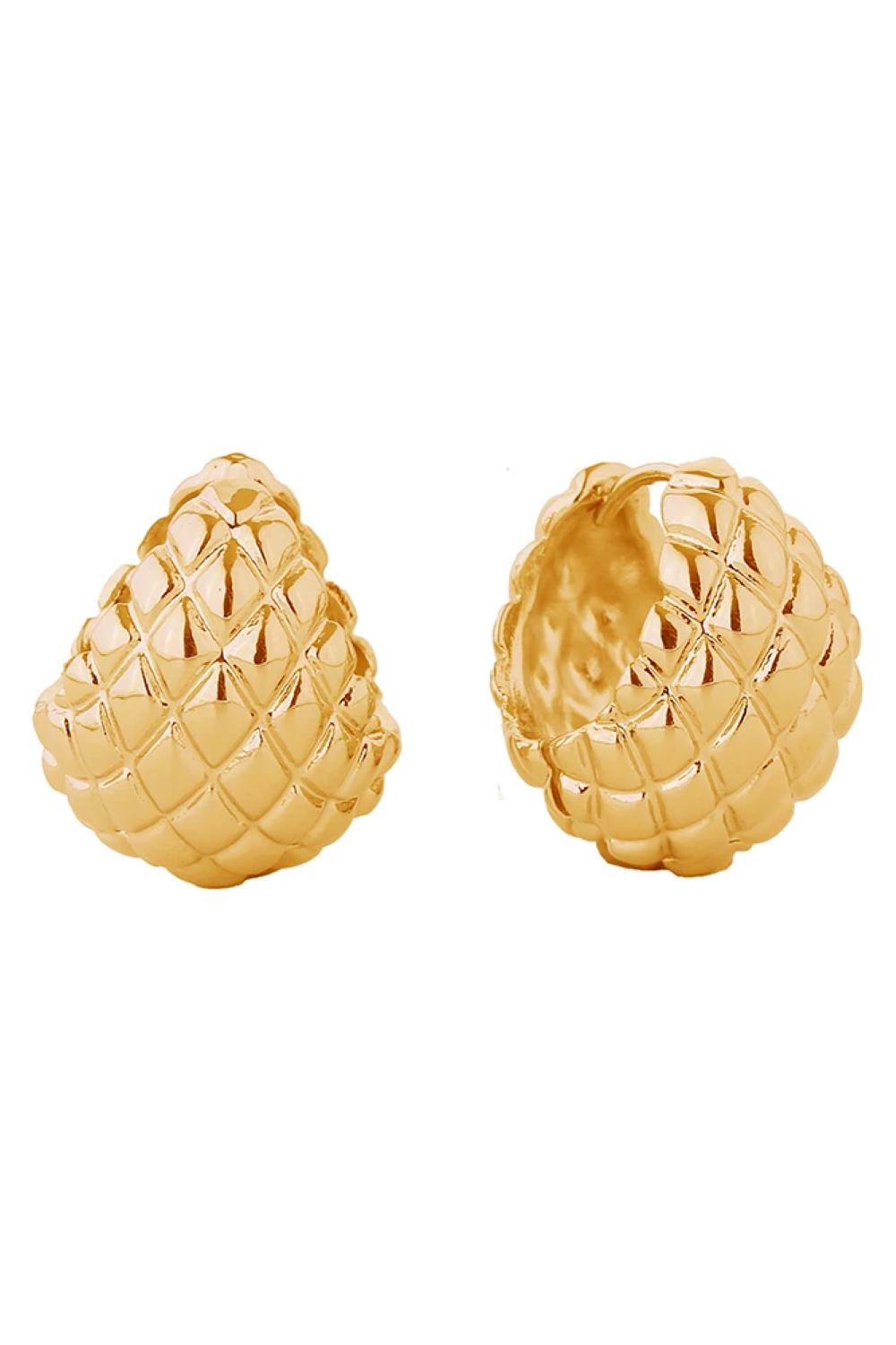 Gold Elevate your everyday look with these stunning 14K Gold/White Gold Dipped Quilted Texture Huggie Earrings. Crafted from hypoallergenic brass, these petite beauties feature a delicate quilted texture that catches the light beautifully. At 1.7cm in diameter, they're the perfect size for a subtle yet sophisticated statement. Lead and nickel compliant for peace of mind, and expertly made in Korea. Comfortable enough for all-day wear, these versatile huggie earrings complement any style.