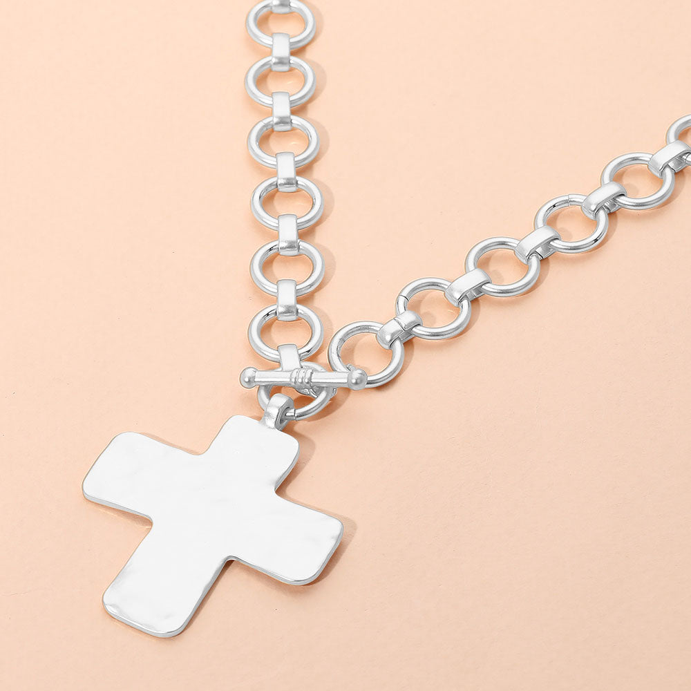 Madeline Love Silver Hammered Matte Metal Cross Pendant Chunky Chain Toggle Necklace