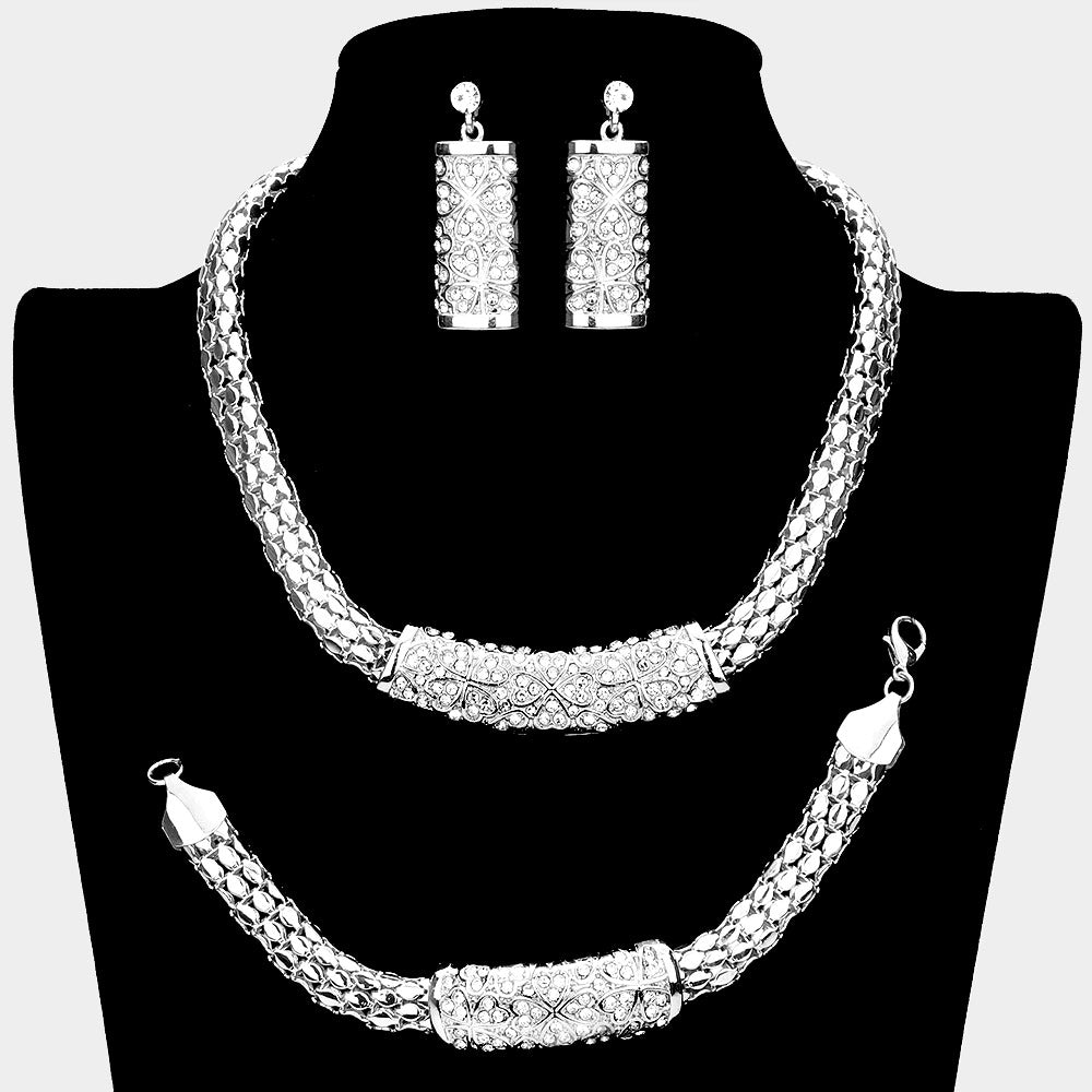 Madeline Love Silver 3PCS - Rhinestone Embellished Clover Detailed Necklace Jewelry Set