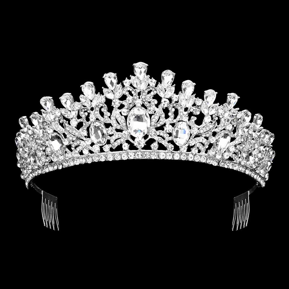Silver Oval Stone Pointed Princess Tiara, An elegant addition to any ensemble, beautifully crafted with a sparkling oval stone. Its pointed shape lends a timeless and timelessly beautiful look to any special occasion. Suitable for Weddings, Engagements, Birthday Parties, or Any Occasion You Want to Be More Charming!
