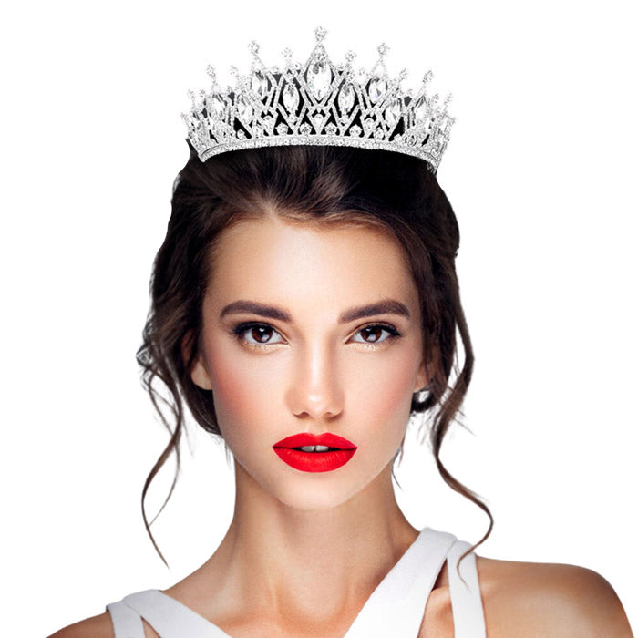 Silver Marquise Stone Accented Princess Tiara is exquisitely crafted with a marquise-cut stone set in a sleek metal band, this timeless piece adds a touch of classic elegance to any special occasion. Perfect for bringing a touch of regal elegance, shimmer and shine on your wedding day, Prom, Sweet 16, Quincenera, Novia