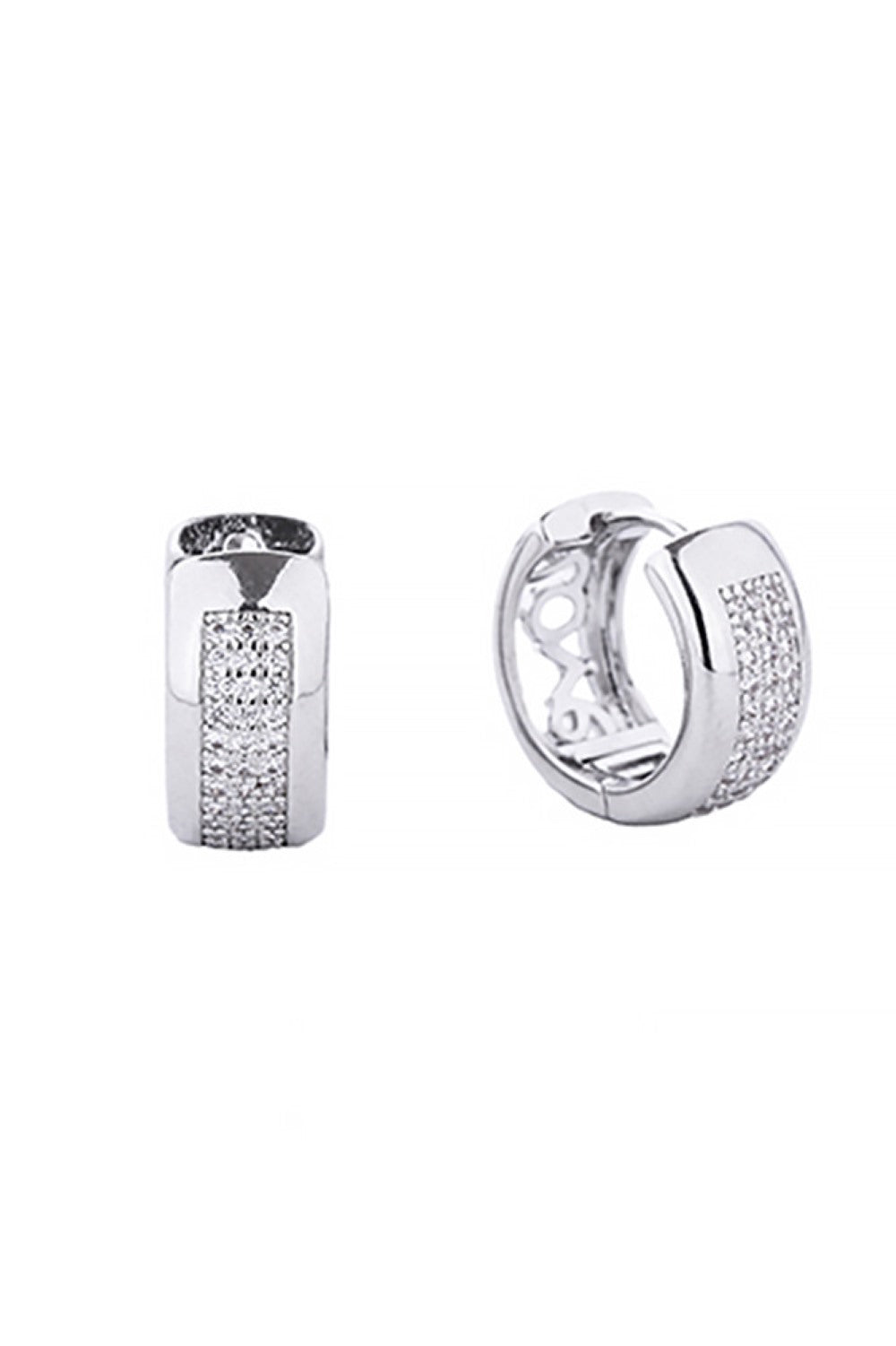 White Gold Elevate your everyday look with these stunning 14K Gold and White Gold dipped huggie hoop earrings. Crafted from quality brass and adorned with sparkling cubic zirconia pavé detailing, these earrings deliver luxury appeal at an accessible price point. Measuring 2.11cm in diameter, they offer the perfect balance of presence and wearability. Hypoallergenic construction makes them ideal for sensitive ears, while lead and nickel compliance ensures safe, worry-free wear.