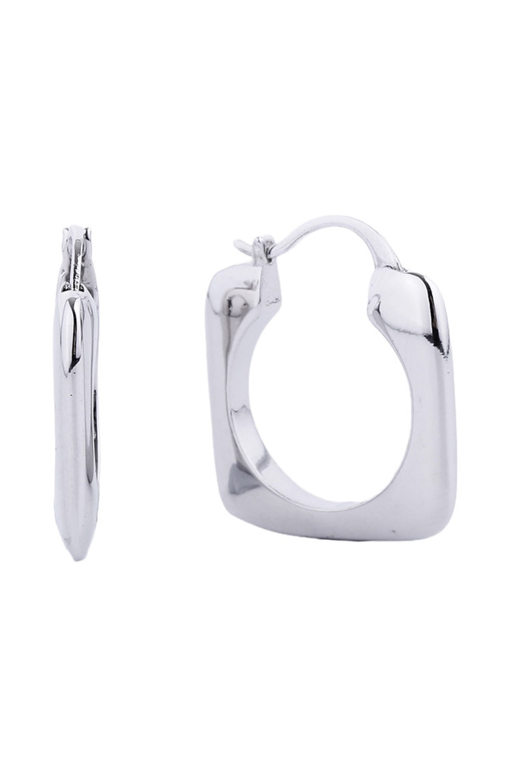 White Gold Elegant 14K gold and white dipped pin catch earrings crafted from hypoallergenic brass. Each earring features a generous 2.29cm diameter, making a subtle yet sophisticated statement. Designed with sensitive skin in mind, these earrings are lead and nickel compliant, ensuring comfort for all-day wear. The timeless two-tone finish pairs effortlessly with any outfit, from casual to formal occasions.
