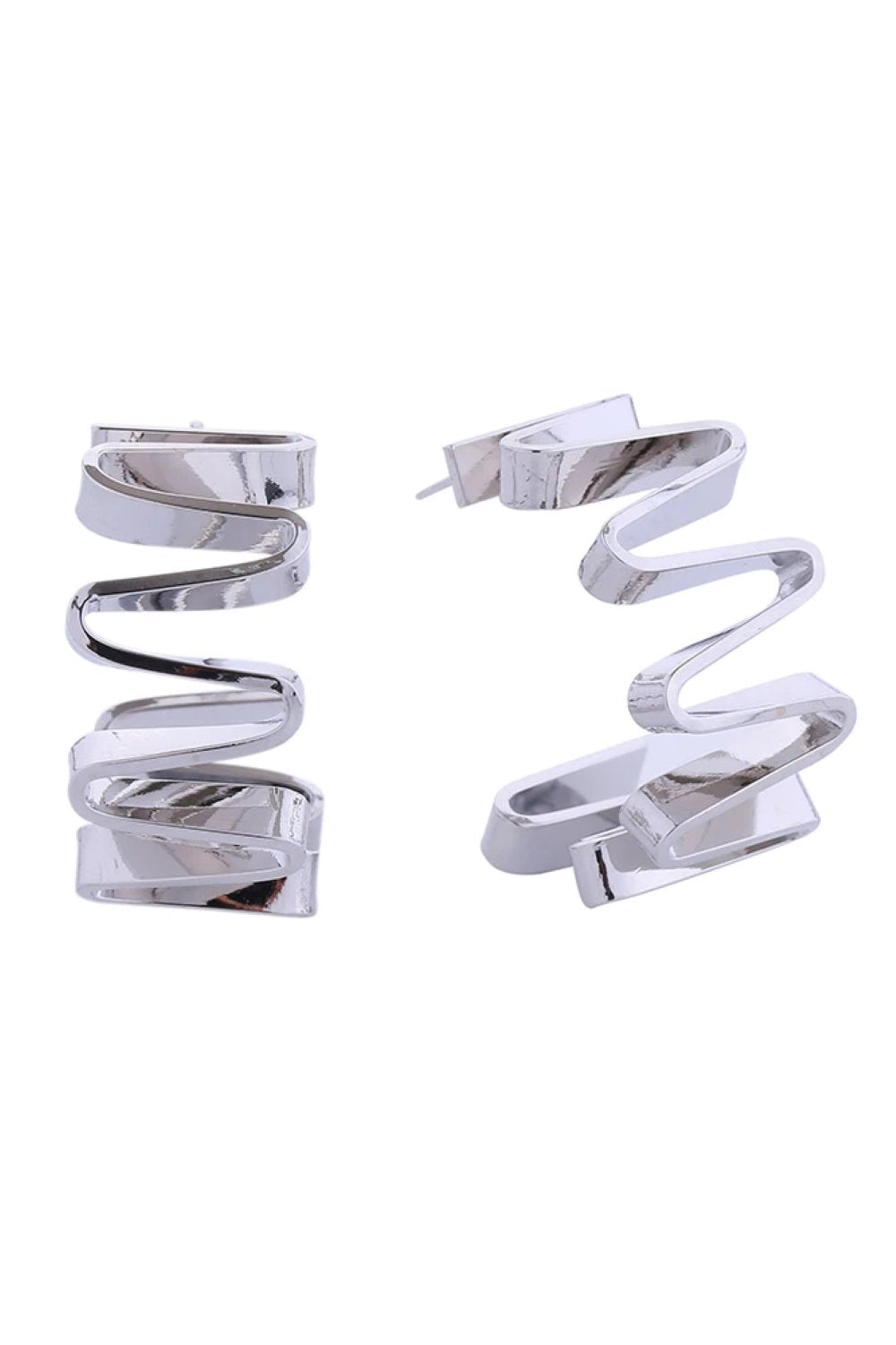 White Gold Elevate your everyday look with these stunning 14K Zigzag Hoop Post Earrings. Crafted from hypoallergenic brass, they're perfect for sensitive skin and designed to be worn all day without irritation. The distinctive zigzag pattern adds modern flair to any outfit, while the 2.8cm diameter offers a bold yet wearable size. Lead and nickel compliant, these earrings deliver both style and safety.