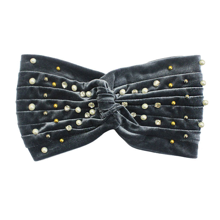 Gray Crystal Pearl Detailed Twisted Velvet Headband. Be ready to receive compliments. Be the ultimate trendsetter wearing this chic headband with all your stylish outfits! you will be protected in the harshest of elements, fit securely around your head against your ears and perfect for cold weather accessory