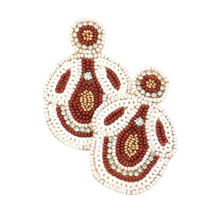 Ivory Felt Back Beaded Dangle Earrings. This beaded handcrafted jewelry that fits your lifestyle, adding a polished finish to your look. Enhance your attire with these beautiful artisanal earrings to show off your fun trendsetting style. Lightweight and comfortable for wearing all day long. This is a fantastic gift for your loved ones.
