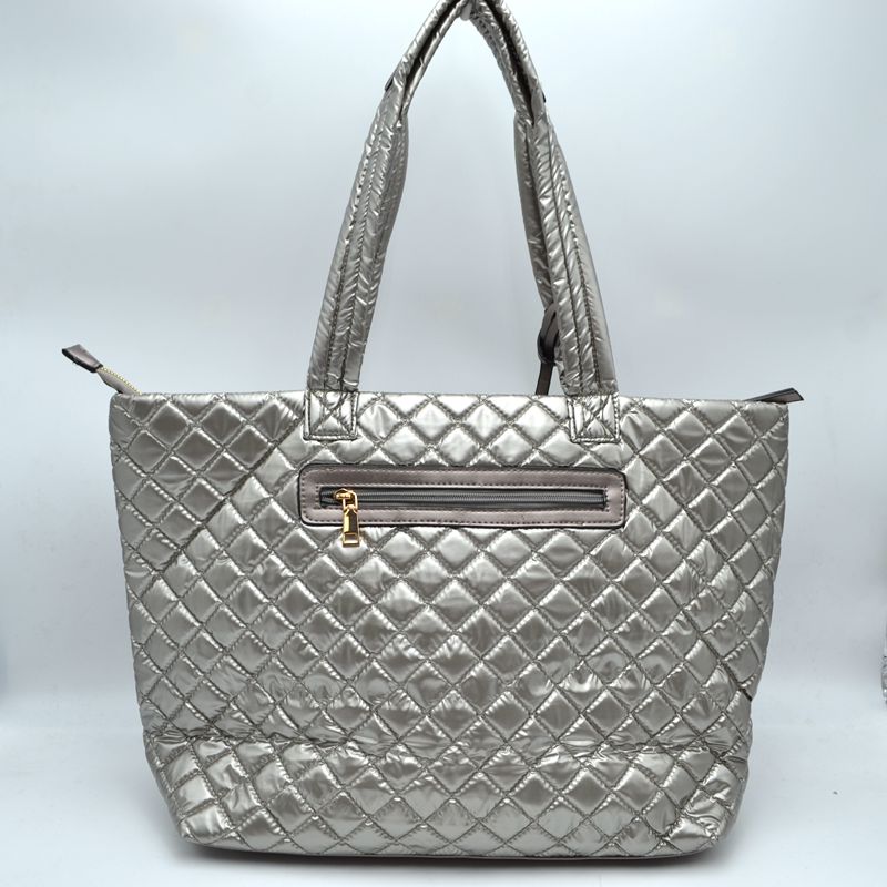 2-in-1 Large Quilted Zipper Tote with Pouch - Tote Bag