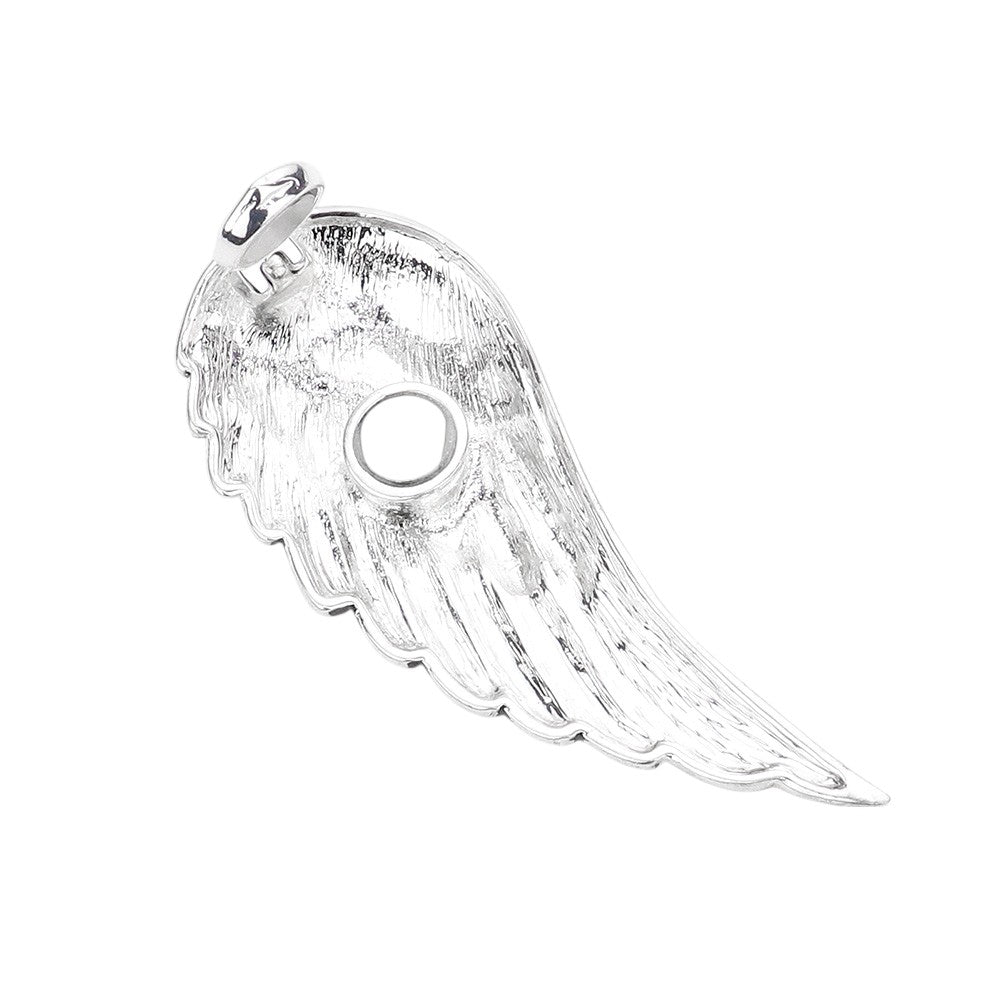Antique Silver  American USA Flag Wing Pendant Set is a great way to show your patriotism and love for your country. Made with high-quality materials, it features a unique, eye-catching design that is sure to make a statement. Perfect for any occasion, this pendant set is a must-have for anyone who wants to add a touch of American pride to their outfit.