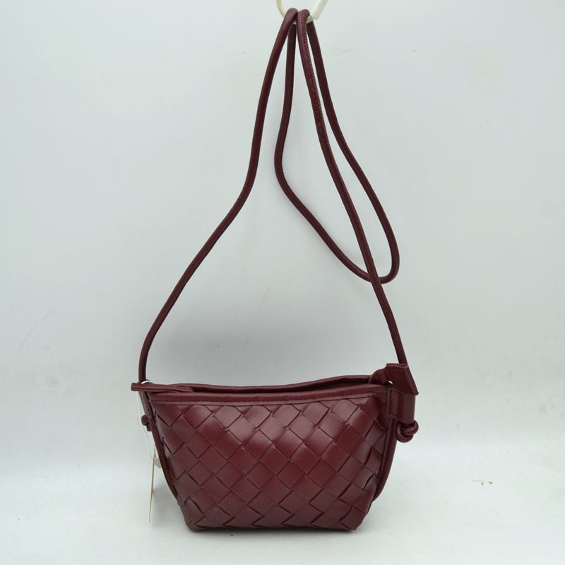 Woven Texture Small Crossbody Bag with Top Zipper and Cord Strap - Wine - Crossbody Bag