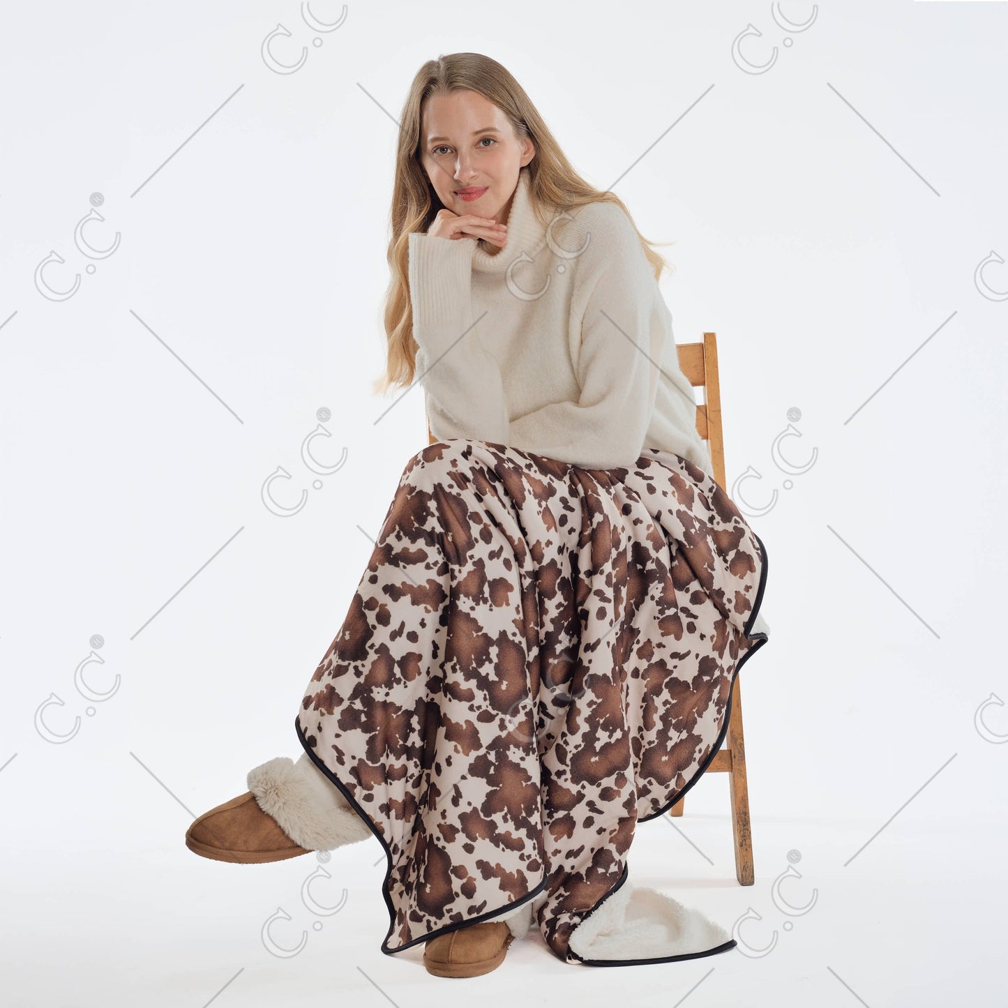 C.C Cow Print Pattern Throw Blanket With Sherpa