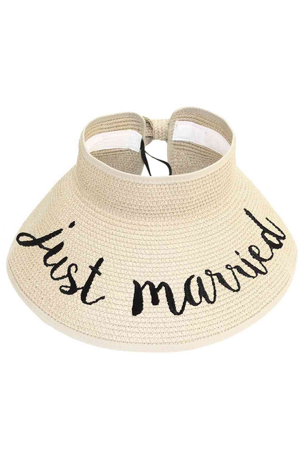 Beige This roll-up paper visor hat is the ultimate travel companion for sun-soaked getaways. Made from 100% paper, it's featherlight and packable simply roll it up and toss it in your bag. The open visor design keeps you cool while shielding your face from harmful UV rays, making it ideal for beach days, poolside relaxation, and outdoor exploration.