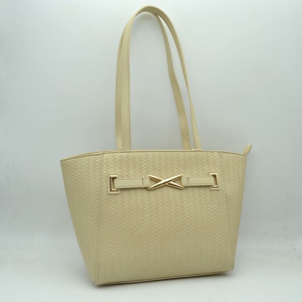Beige Elevate your daily style with this timeless and beautifully detailed structured shoulder tote bag. Blending a classic, elegant trapeze silhouette with gorgeous textured detailing, this bag serves as the perfect sophisticated accessory for work, shopping, or everyday outings.