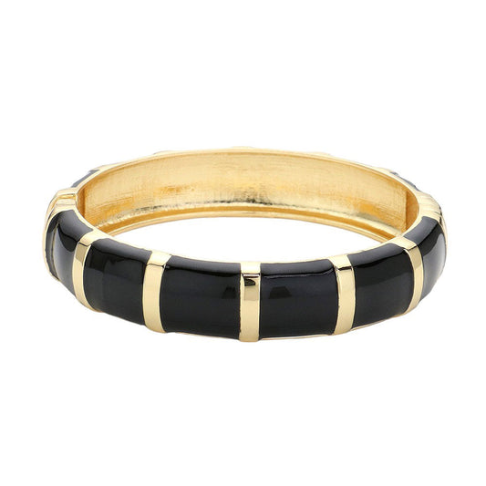 Black Enamel Bamboo Hinged Bangle Bracelet, Discover the beauty and elegance of our bracelets that combine the durability of bamboo with the vibrant pop of enamel. Made for everyday wear, the bangle is both stylish and practical, with a hinged design for easy on and off. Add a touch of sophistication to your wardrobe.