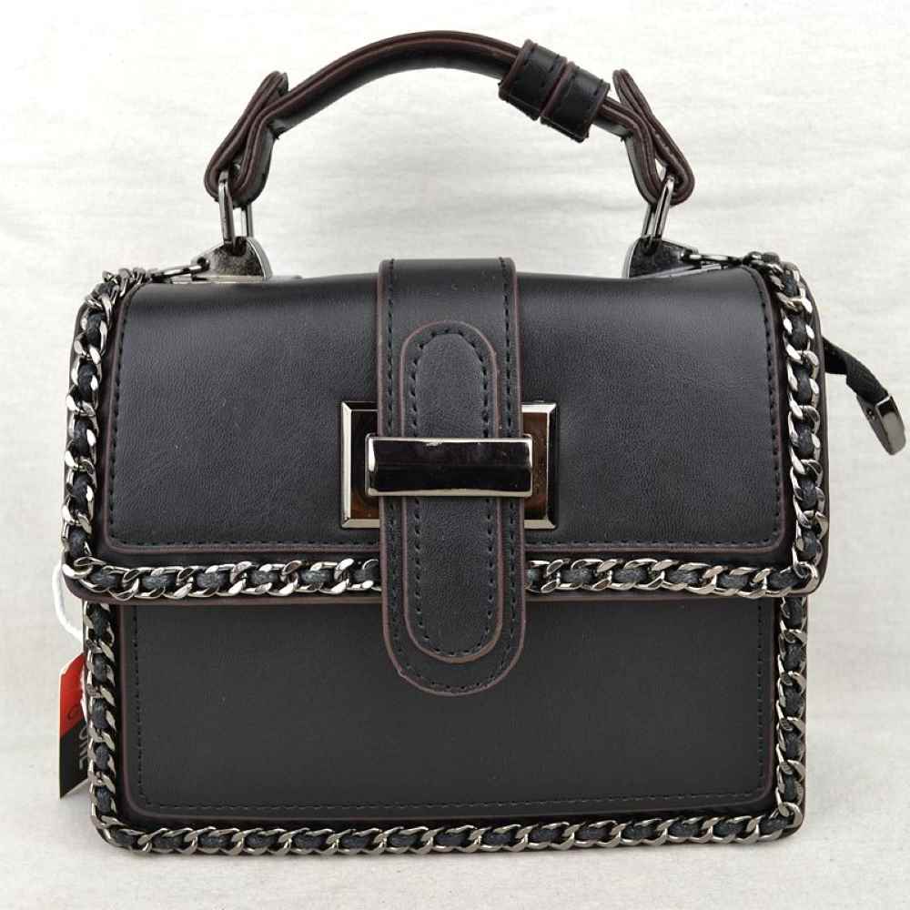 Black Add a touch of structured elegance to your look with this chic top-handle satchel bag. Designed for the modern trendsetter, it seamlessly blends classic vintage vibes with contemporary edgy accents.