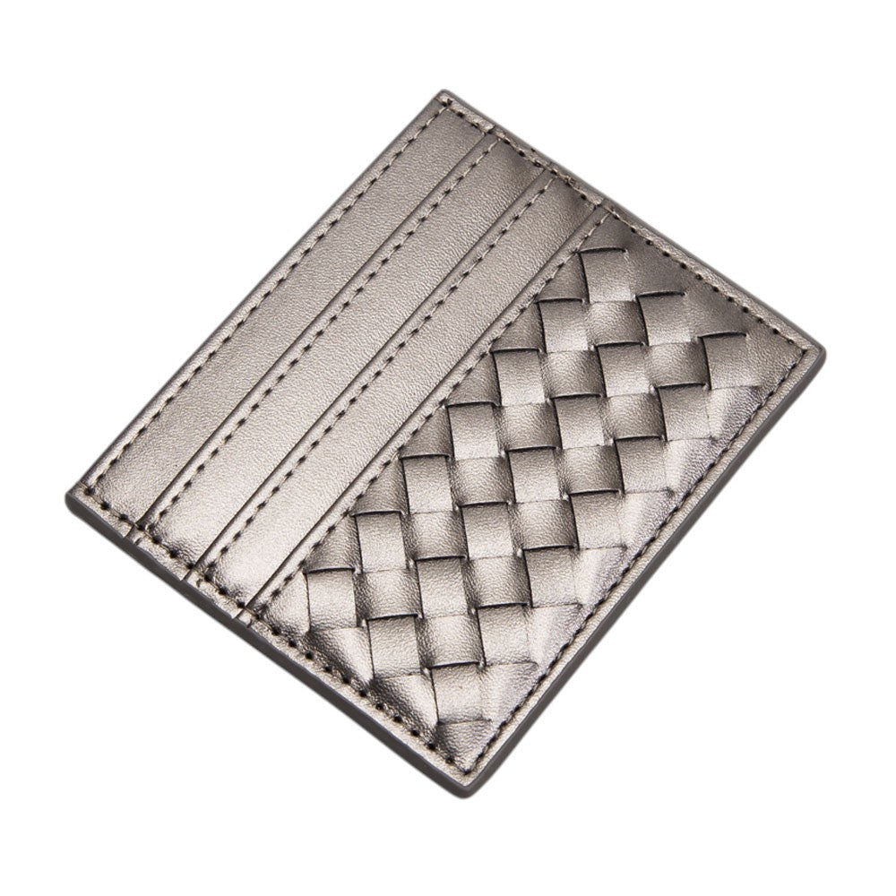 Bronze Faux Leather Basket Weave Card Holder Wallet boasts a stylish basket weave design. Made from durable materials, it can securely hold multiple cards and cash while keeping a slim profile. Perfect for those looking for a sophisticated and functional accessory.