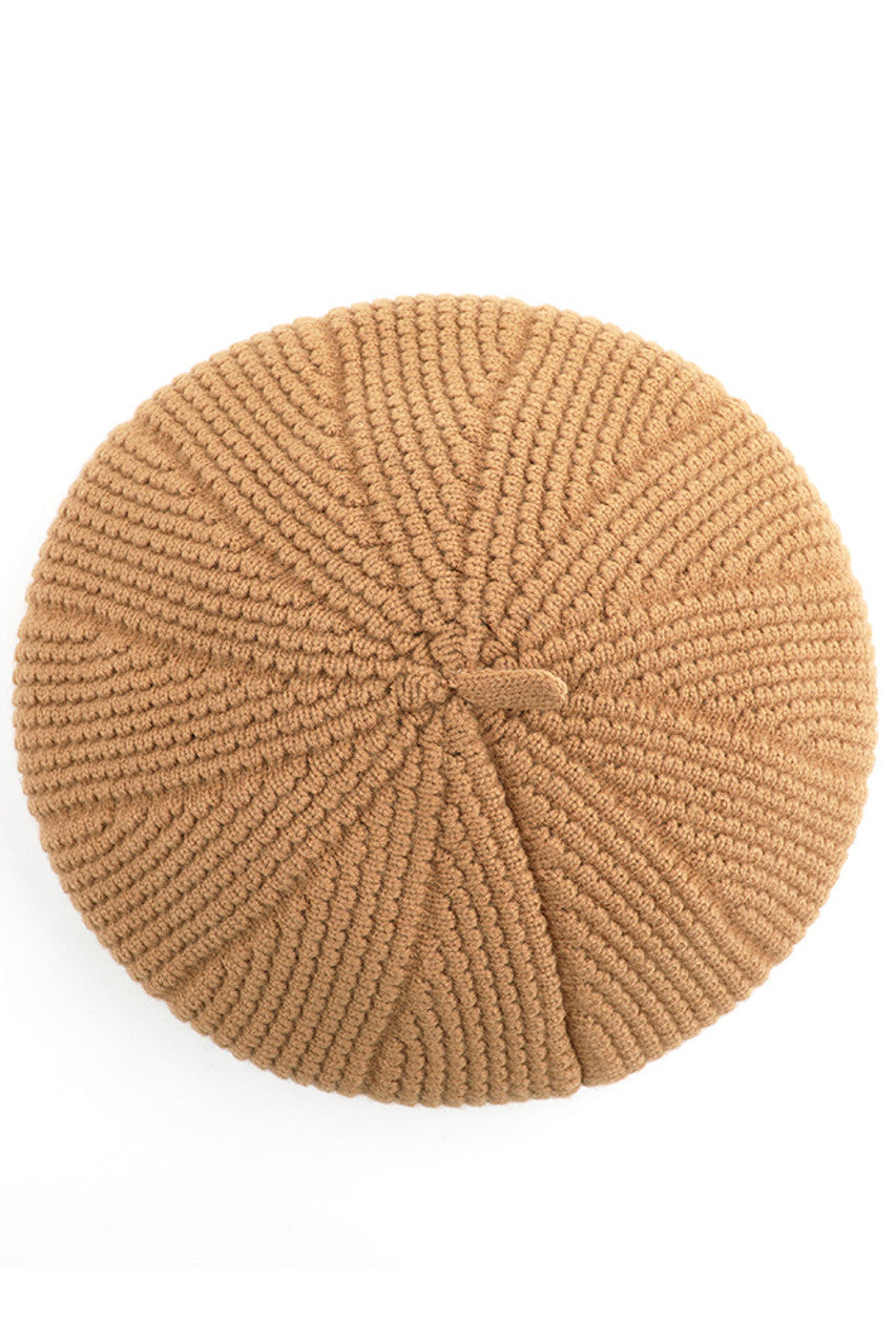 
Camel C.C. Scalloped Wave Pattern Beret features distinctive wave texturing for dimensional appeal. Precision-knit with premium materials for optimal comfort and durability. The classic beret silhouette with contemporary scalloped detailing offers versatile styling options for both casual and elevated looks.
