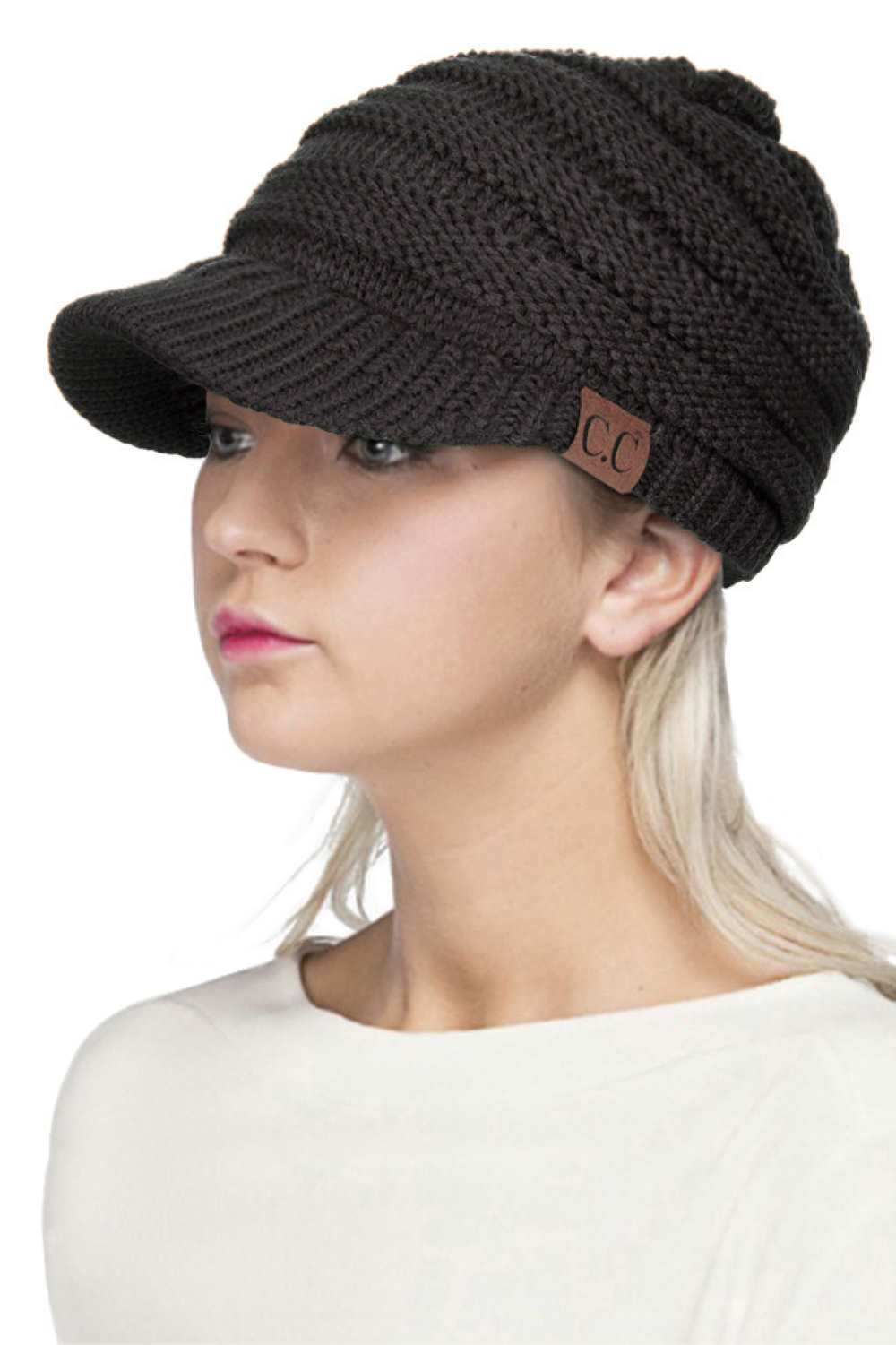 Charocal The C.C Ribbed Knit Brim Beanie delivers understated sophistication with its expertly crafted construction. Engineered from 100% soft acrylic, this exclusive design offers exceptional warmth without weight, making it an ideal choice for layering through transitional seasons. The distinctive ribbed knit texture provides visual interest while the structured brim adds a refined silhouette that complements various face shapes. One size fits most ensures accessibility, while the premium acrylic blend re