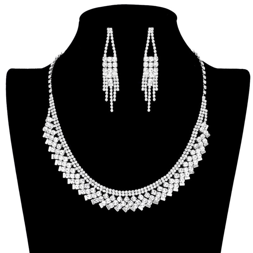 clear silver Curved Rhinestone Necklace Earring Set will be sure to add an air of timeless elegance, wear it with your favorite evening attire for an unbeatable combo of glitz and glamour Perfect Birthday Gift, Christmas Gift, Anniversary Gift, Prom, Valentine's Day Gift, Regalo Cumpleanos, Aniversario, Regalo Navidad