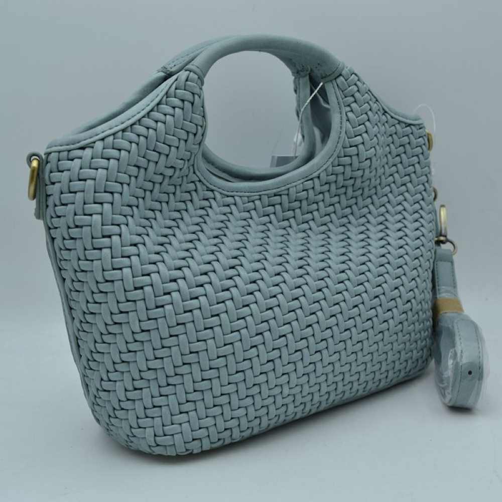Dark Blue Step up your style game with this stunning woven satchel. Combining structural luxury with a rich, tactile finish, this handbag showcases an intricate basket-weave design that mimics classic Italian artisan craftsmanship. Perfect for making a statement at work, evening dinners, or casual weekend outings, its unique silhouette serves as the ultimate transitional accessory.
