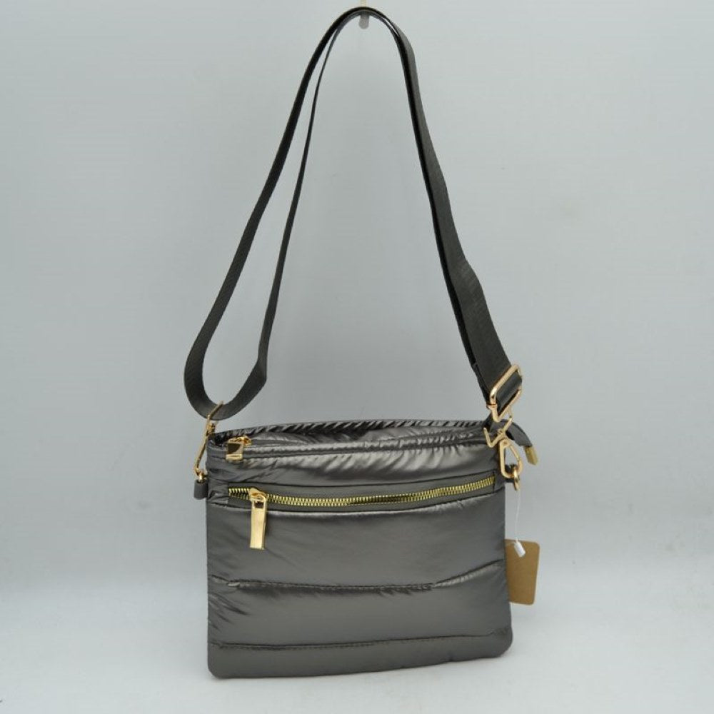 Dusty Stone Stay organized in style with the sporty, lightweight crossbody bag. Combining a trendy puffer design with everyday functionality, this low-profile pouch is perfect for travel, running errands, or keeping your hands free on the go.