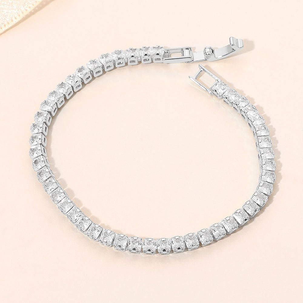 Madeline Love Clear, Silver