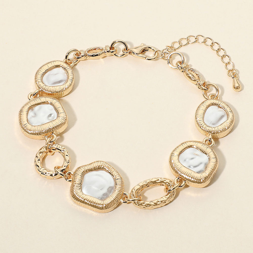 Madeline Love Cream, Gold Organic Shape Pearl Frame Mixed Round Link Bracelet