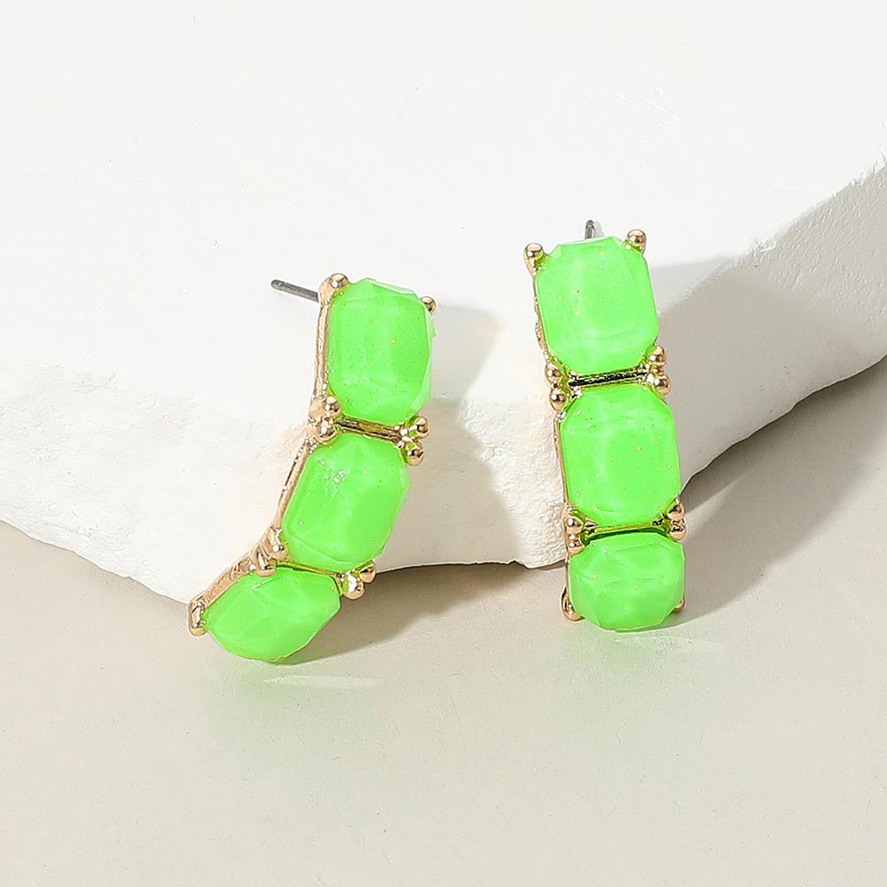 Madeline Love Green, Neon