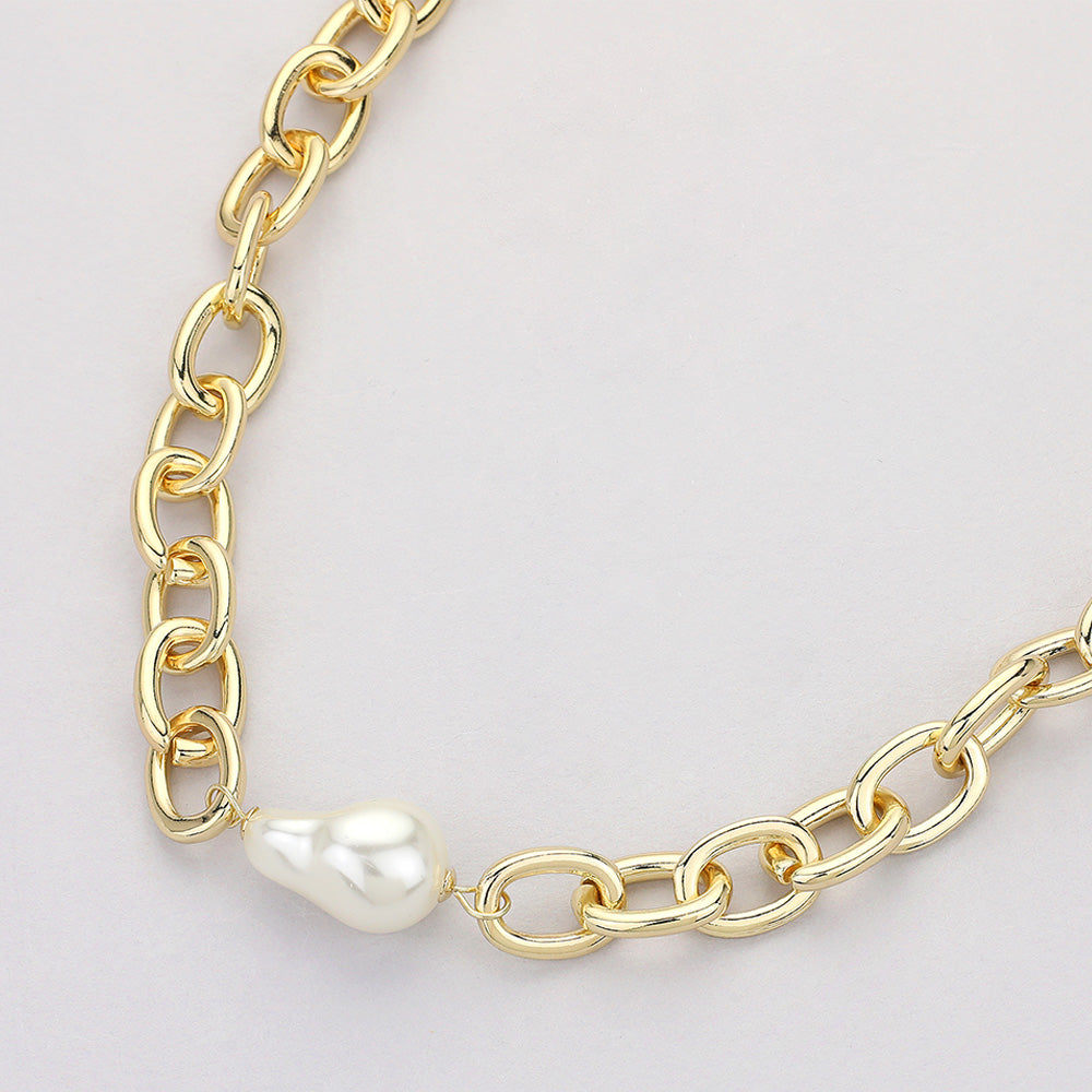 Madeline Love Cream, Gold Pearl Pointed Chunky Chain Necklace