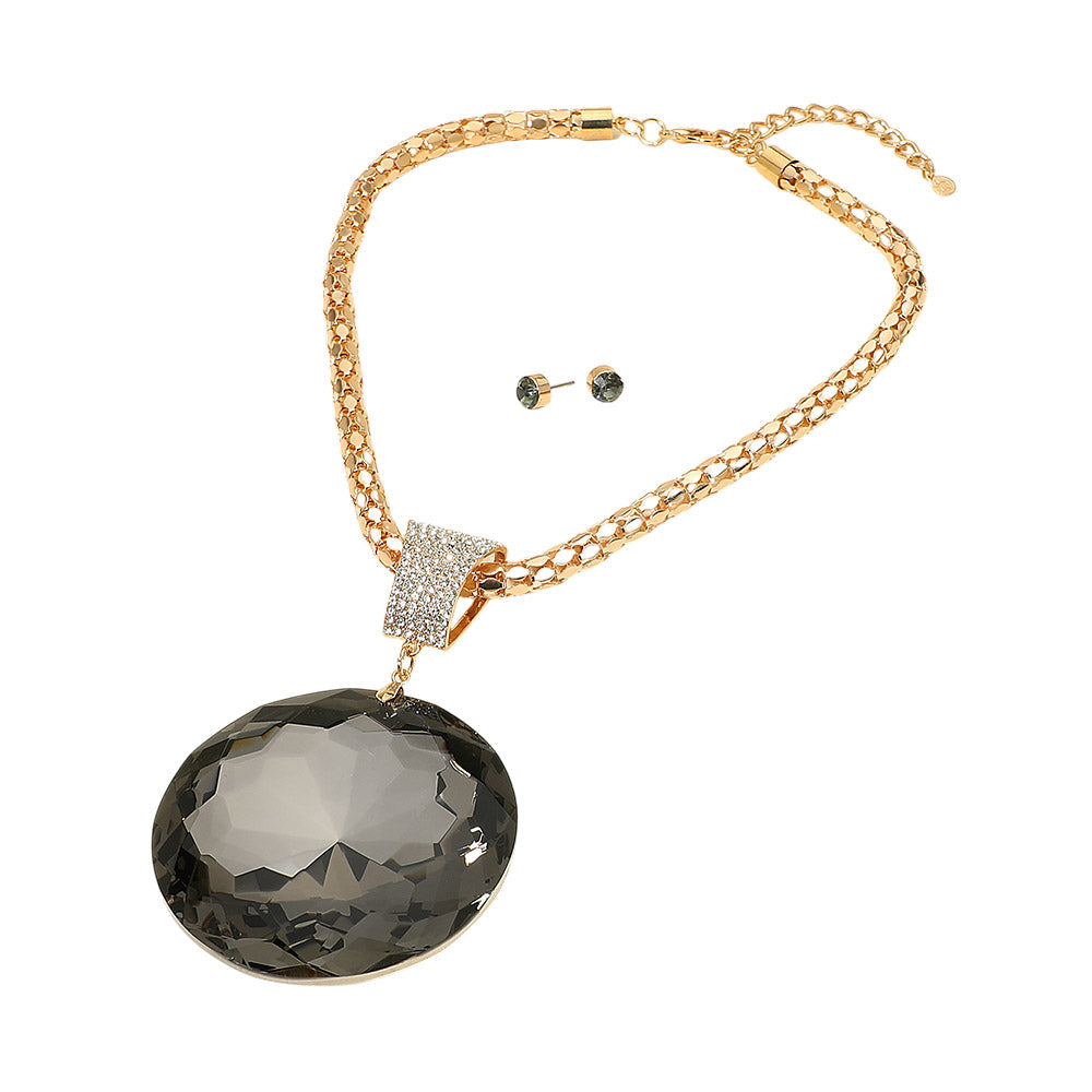 Madeline Love Black Diamond, Gold Oversized Round Glass Stone Pendant Pointed Necklace - Necklaces - desc