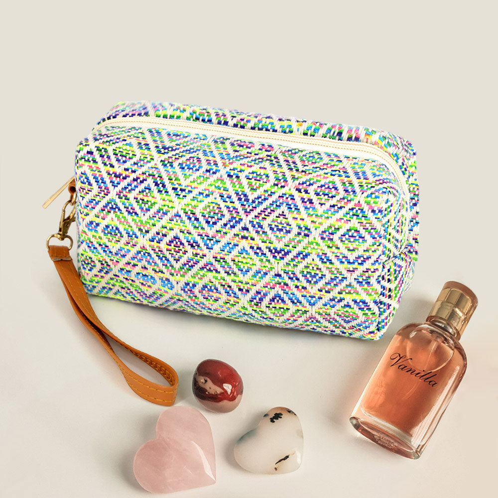 Madeline Love Green Aztec Patterned Wristlet Pouch Bag - Beauty & Cosmetics
