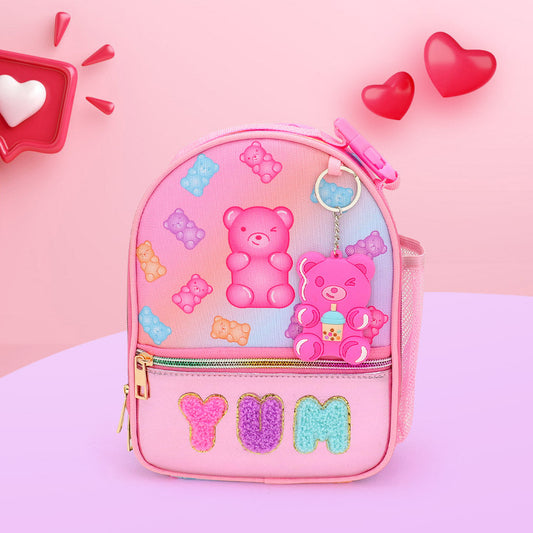 Madeline Love Pink HOT FOCUS - Kids Stylish Insulated Water Repellent Lunch Bag with Fun Keychain - Bags & Wallets