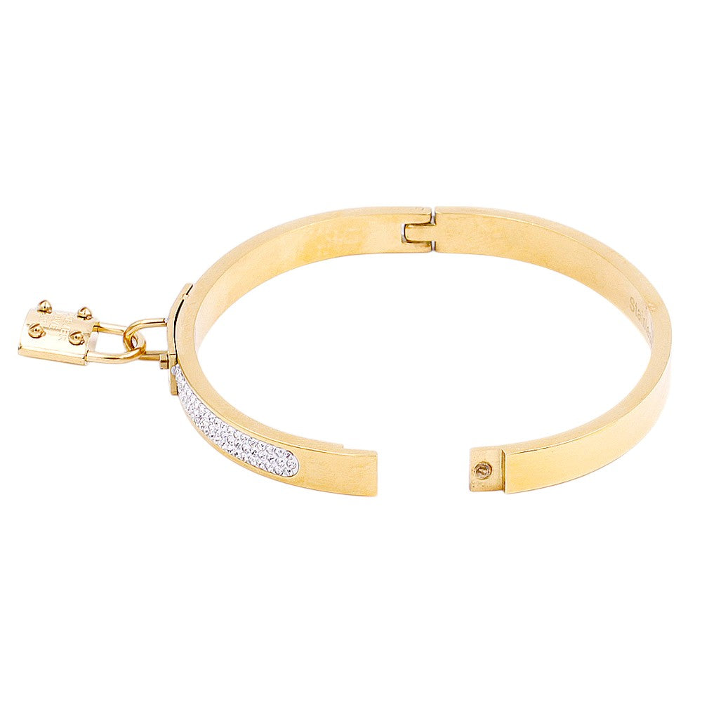 Gold FOREVER LOVE Metal Lock Charm Stainless Steel Evening Bracelet exudes elegance and sophistication. Made of durable stainless steel, it features a charming lock design that symbolises everlasting love. The perfect accessory for any evening event, this bracelet adds a touch of class to any outfit.
