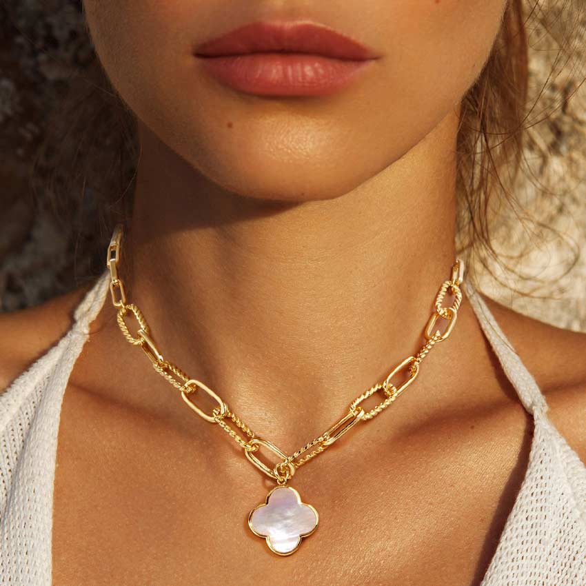 Gold Gold Dipped Mother Of Pearl Quatrefoil Pendant Necklace, turn your neck into a chic fashion statement with this mother-of-pearl pendant necklace! The beautifully crafted design adds a gorgeous glow to any outfit. Perfect Birthday Gift, Anniversary Gift, Mother's Day Gif, or any meaningful occasion.