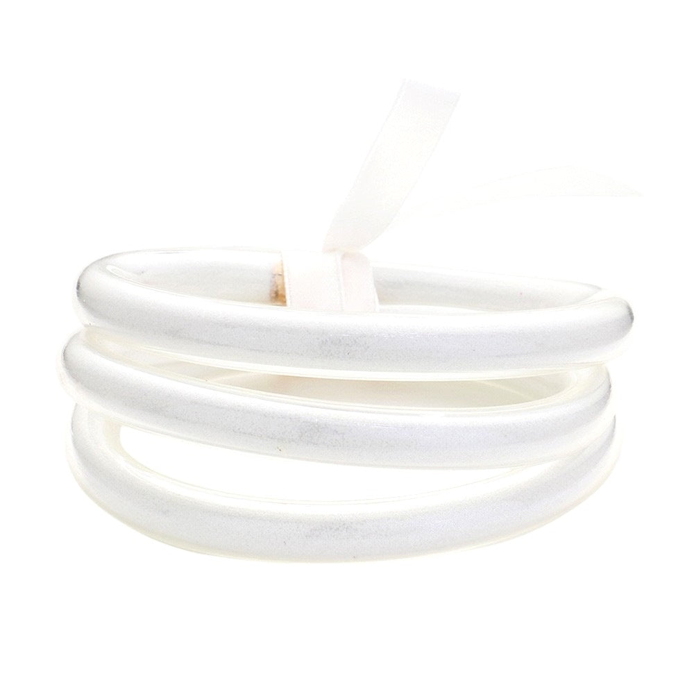 Gold White 3PCS Glitter Jelly Tube Bangle Bracelet, Introduce some sparkle to your accessory collection with our bracelet set. Made with high-quality materials, these bracelets are both durable and eye-catching. This stunning bracelet set is the perfect winter gift, adding a touch of sparkle to your loved ones accessories!