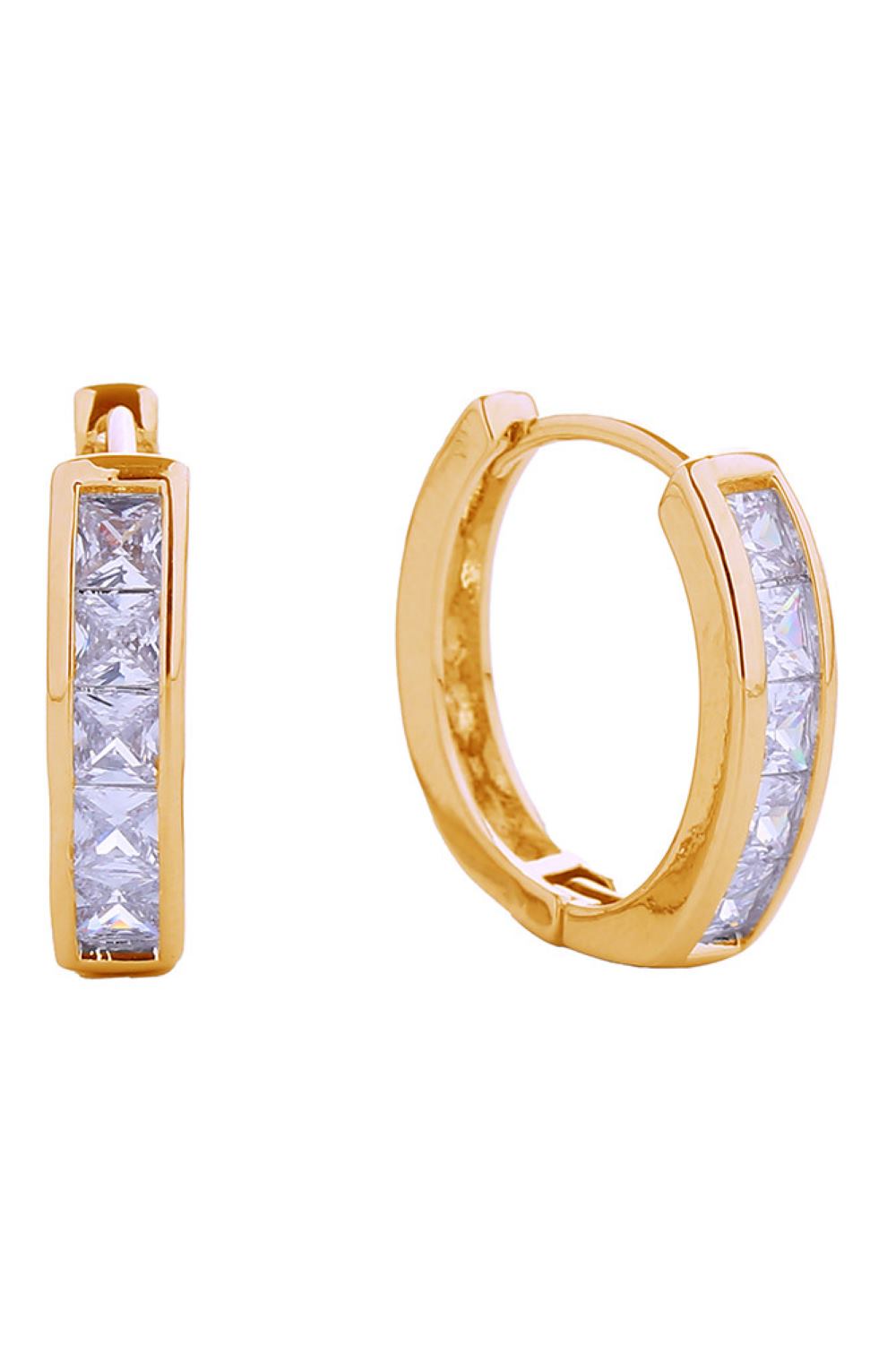 Gold Elevate your everyday elegance with these stunning 14K Gold and White Gold Dipped Cascade Pave CZ Huggie Earrings. Crafted from quality brass and adorned with sparkling cubic zirconia stones, these petite 1.7cm huggies deliver maximum sparkle in a minimalist design. Hypoallergenic and lead and nickel compliant, they're gentle on sensitive skin while maintaining their lustrous finish.