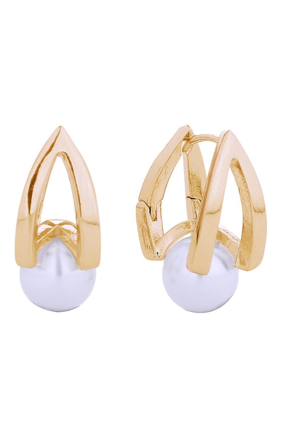 Gold Delicate cultured pearl huggie earrings with 14K gold and white gold dipping. These compact 1.8cm earrings combine lustrous pearls with hypoallergenic brass construction, ideal for sensitive skin. Certified lead and nickel compliant for worry-free comfort. Handcrafted in Korea, they bring timeless elegance and versatility to your everyday jewelry collection.