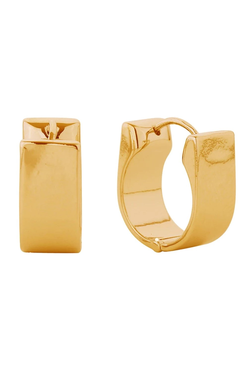 Gold Elegant flat top huggie earrings crafted in 14K gold or white gold-dipped brass. These hypoallergenic earrings feature a sleek 1.5cm diameter design that hugs the earlobe for a refined, minimalist look. Lead and nickel compliant for sensitive skin. Expertly made in Korea.