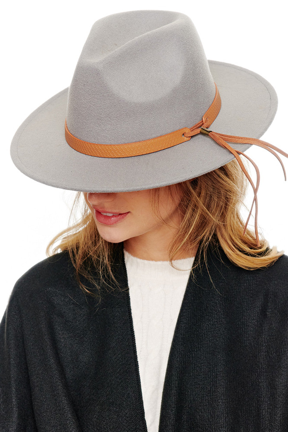Gray Felt solid Fedora hat offers timeless sophistication with exceptional durability. The classic silhouette features a structured crown and well-proportioned brim that provides both style and practical sun protection. Its versatile design transitions seamlessly from casual to formal occasions, making it an essential addition to any discerning wardrobe.