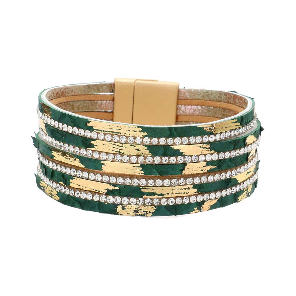 Green Rhinestone Paved Chain Faux Leather Magnetic Bracelet, Add a touch of luxury to your wrist with our exquisite bracelet. The sparkling rhinestones and elegant chain design exude sophistication and style. The faux leather and magnetic closure provide comfort and ease of wear. Elevate your outfit with this exclusive piece