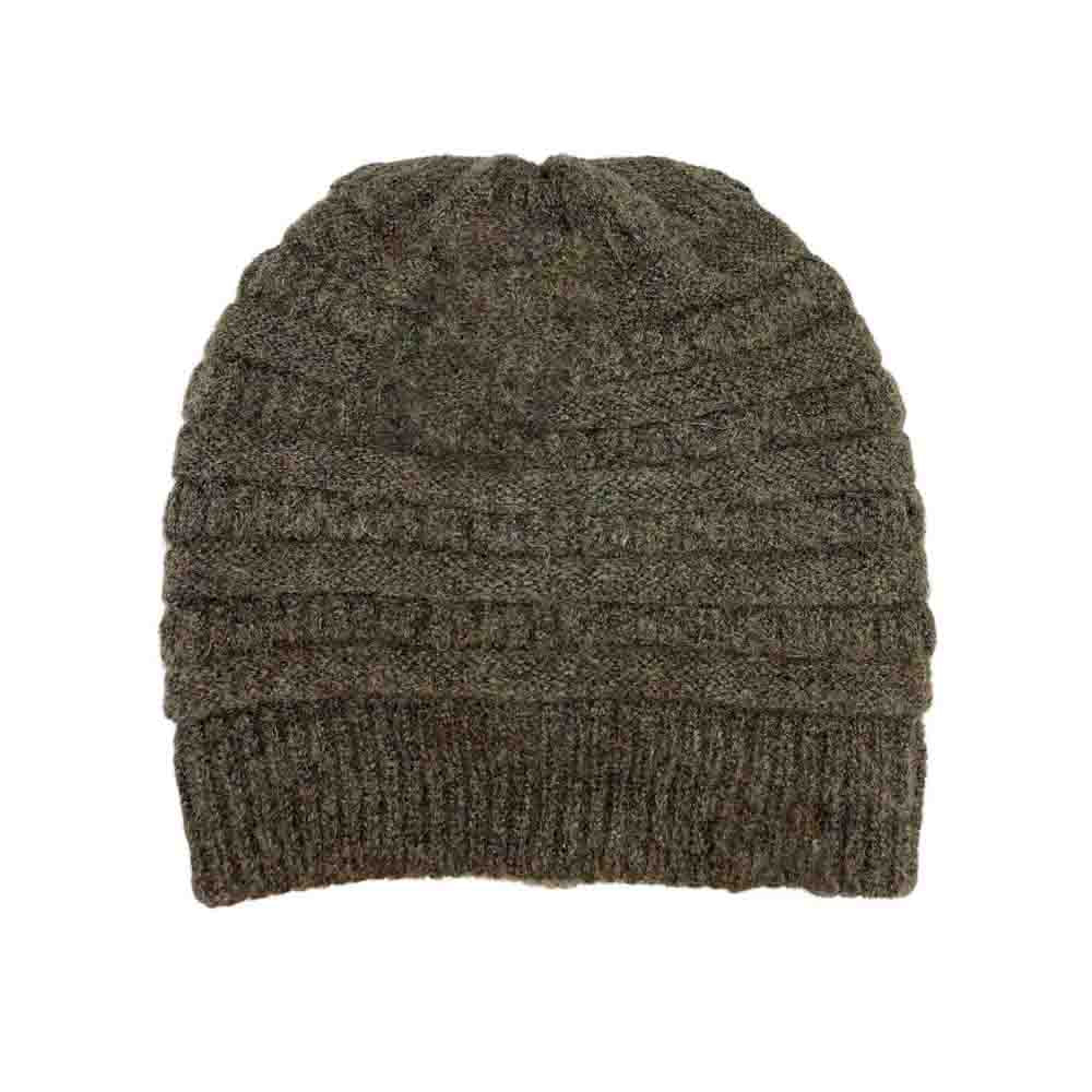 HeatherMoss Fuzzy Lined Mixed Soft Yarn Beanie offers superior insulation through its expertly blended soft yarn construction and plush fuzzy lining. Designed to deliver warmth without sacrificing comfort, this beanie is ideal for cold weather conditions. Its mixed yarn fabric ensures durability and a flexible fit, making it a reliable choice for both outdoor adventures and daily wear.