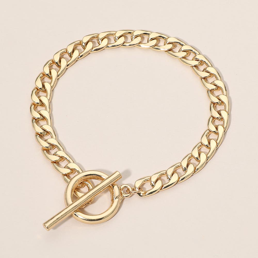 Madeline Love Gold Classic Chain Toggle Bracelet