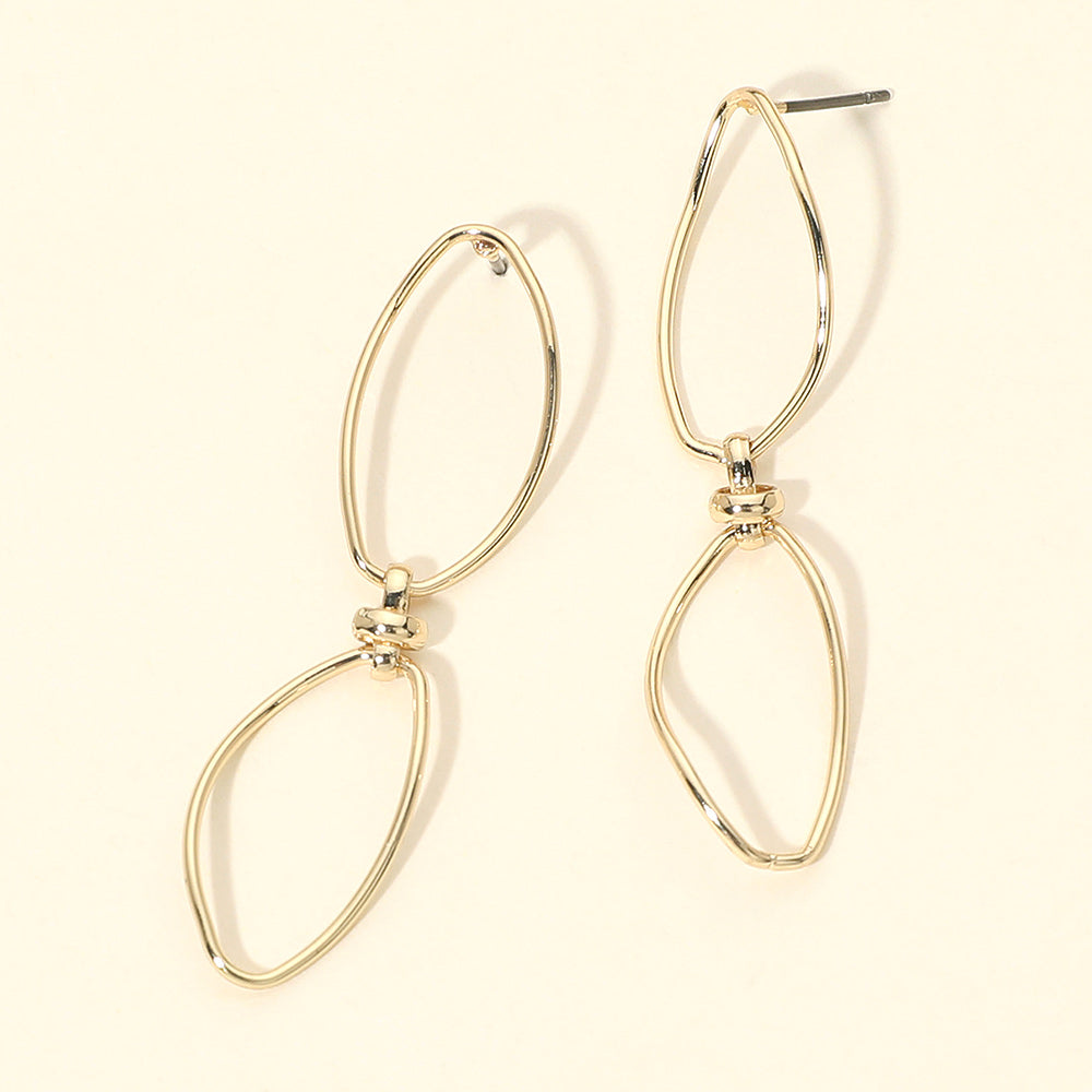 Madeline Love Gold Lightweight Minimalist Metal Geometric Open Link Drop Earrings