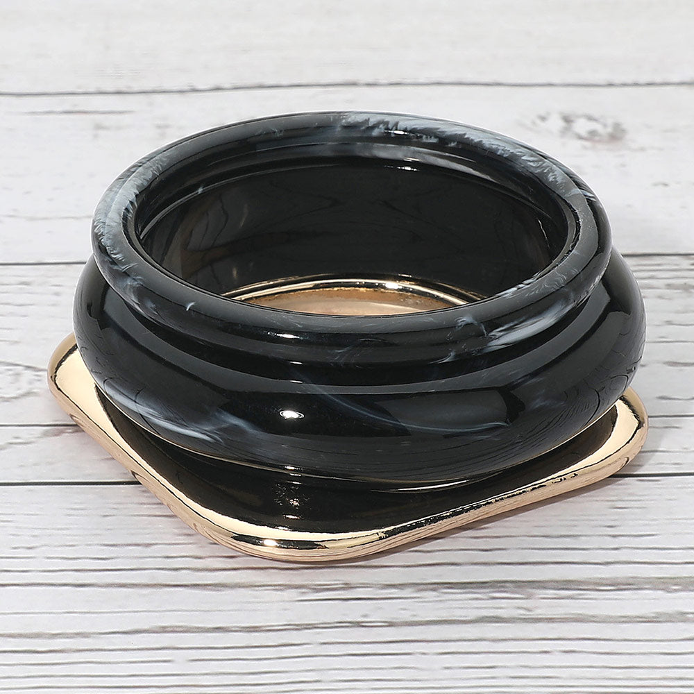 Madeline Love GDBLK