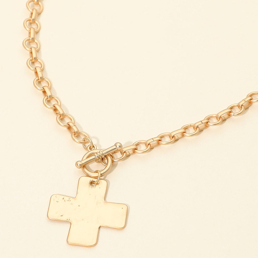 Madeline Love Matte gold Hammered Metal Cross Pendant Chunky Chain Toggle Necklace