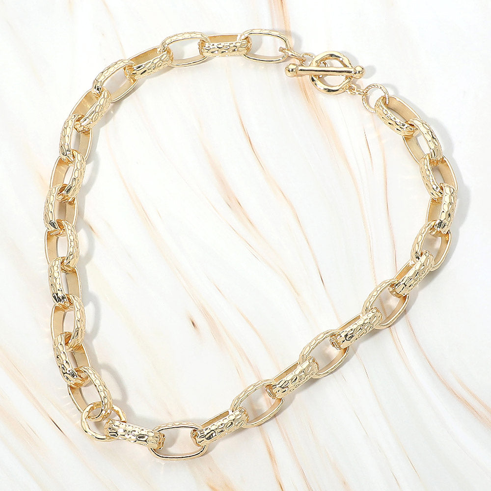 Madeline Love Gold Chunky Textured Metal Paperclip Chain Toggle Necklace