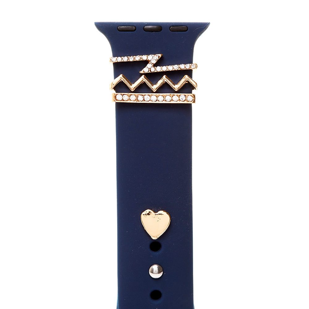 Navy Heart Pointed Apple Watch Silicone Band adds a touch of elegance and personality to your Apple Watch. The pointed design brings a unique and stylish element to your device. Made of durable silicone, it offers a comfortable and secure fit for all-day wear. Show off your individuality with this beautiful band.