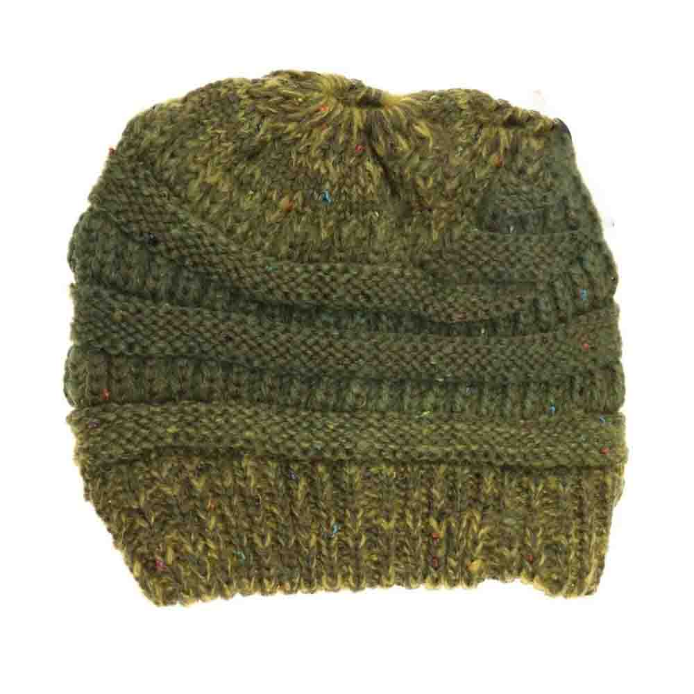 Olive Flecked Ombre CC Beanie Tail offers expert craftsmanship with its soft, flecked yarn that creates a subtle ombre effect. Designed to comfortably fit all head sizes, this beanie tail provides warmth while allowing the perfect ponytail or bun to peek through, combining practicality with style. Ideal for cooler days, it’s a functional accessory that seamlessly blends comfort with a modern, casual look. 