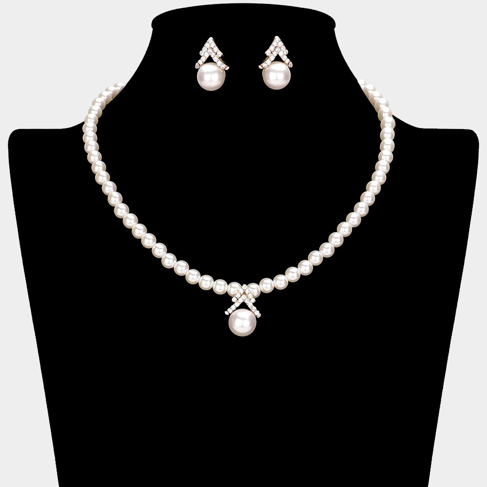 Madeline Love Cream, Gold Pearl Pendant Pointed Necklace
