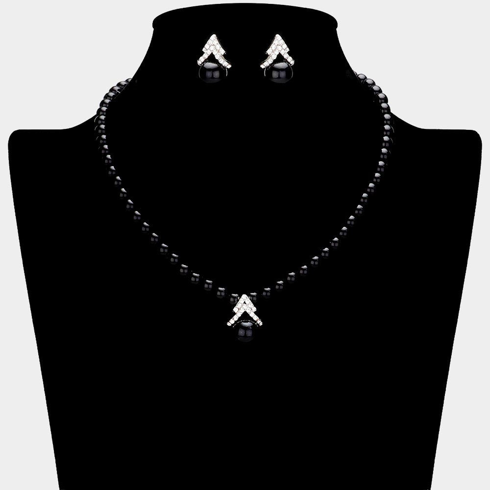 Madeline Love Black, Silver Pearl Pendant Pointed Necklace